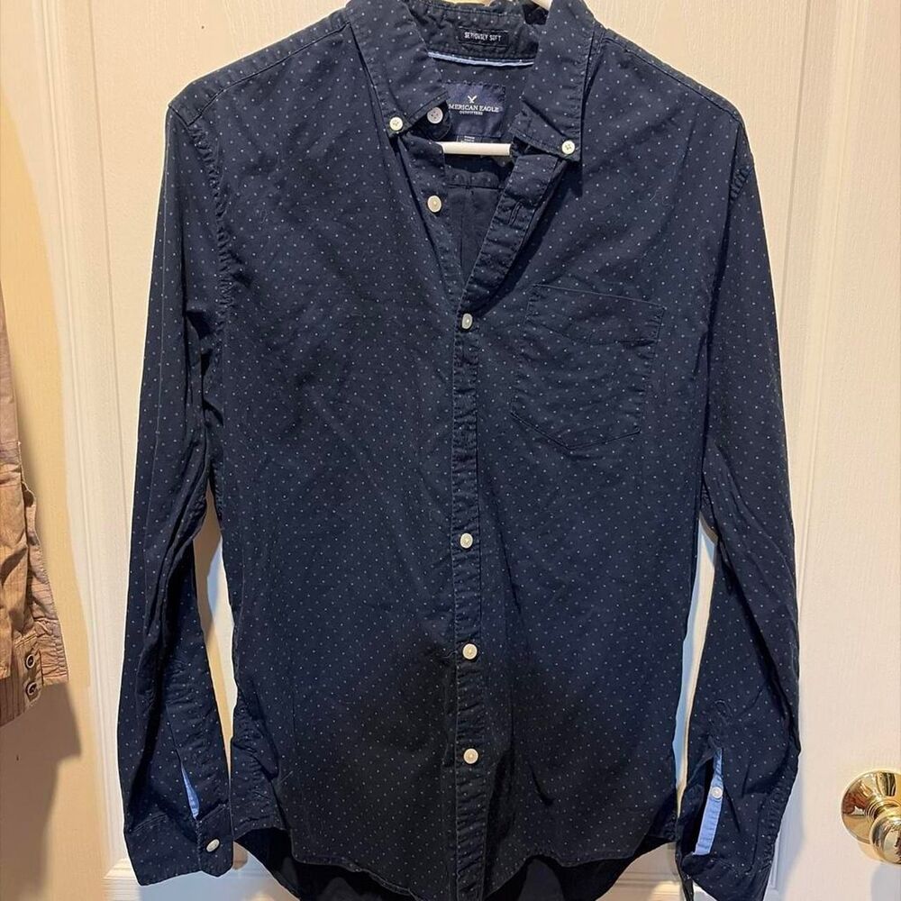 American-eagle Men's Navy and Blue Shirt